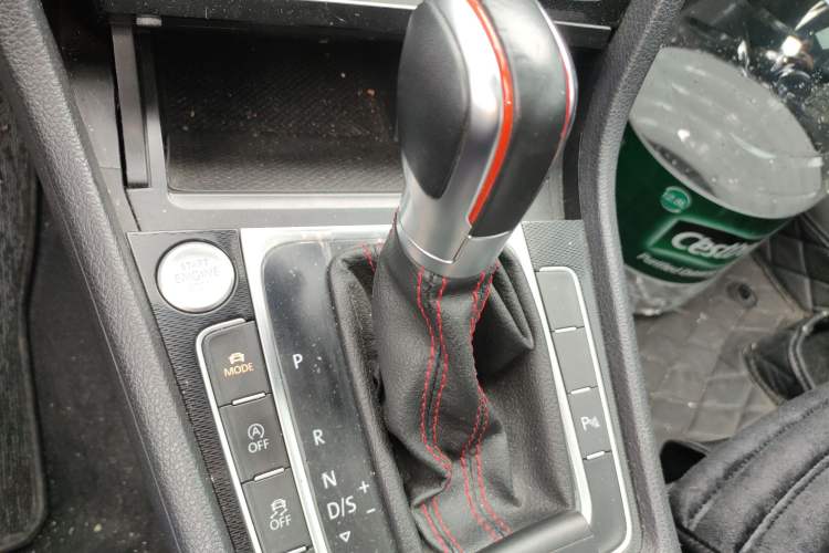 Used Volkswagen Golf GTI 2016 2.0 TSI GTI Gear Lever