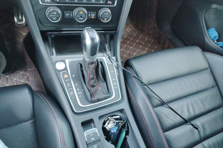 Used Volkswagen Golf GTI 2016 2.0 TSI GTI Gear Lever