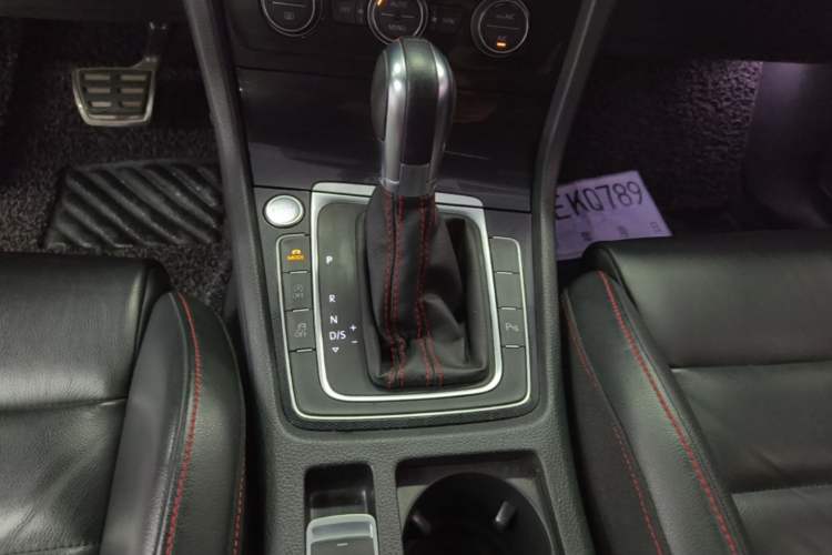 Used Volkswagen Golf GTI 2016 2.0 TSI GTI Gear Lever