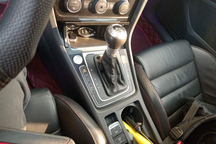 Used Volkswagen Golf GTI 2016 2.0 TSI GTI Gear Lever