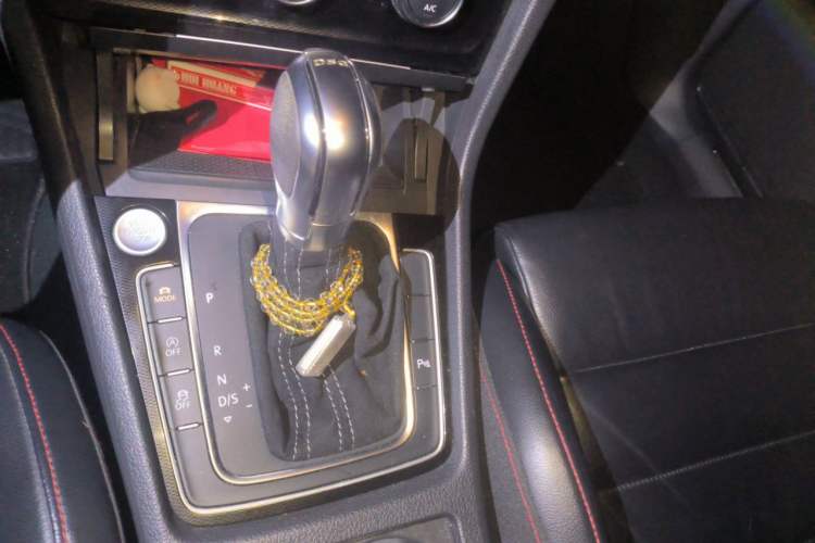 Used Volkswagen Golf GTI 2016 2.0 TSI GTI Gear Lever