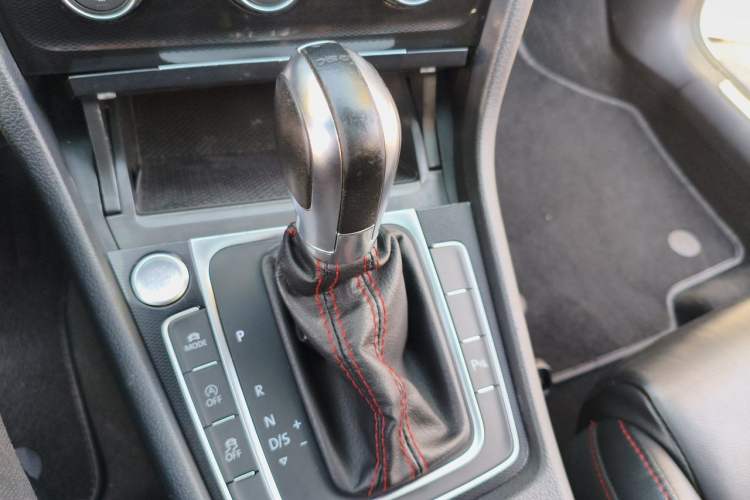 Used Volkswagen Golf GTI 2016 2.0 TSI GTI Gear Lever