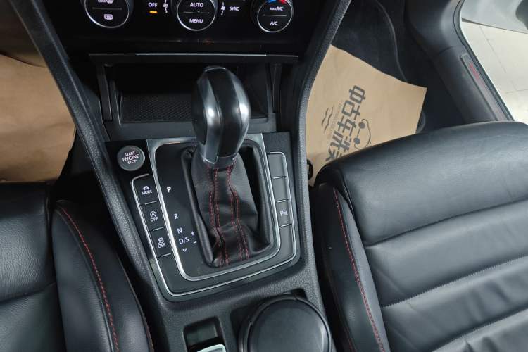 Used Volkswagen Golf GTI 2016 2.0 TSI GTI Gear Lever