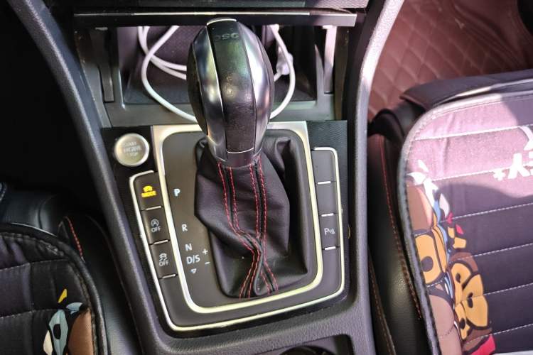 Used Volkswagen Golf GTI 2016 2.0 TSI GTI Gear Lever