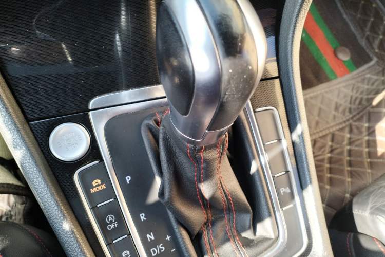Used Volkswagen Golf GTI 2016 2.0 TSI GTI Gear Lever