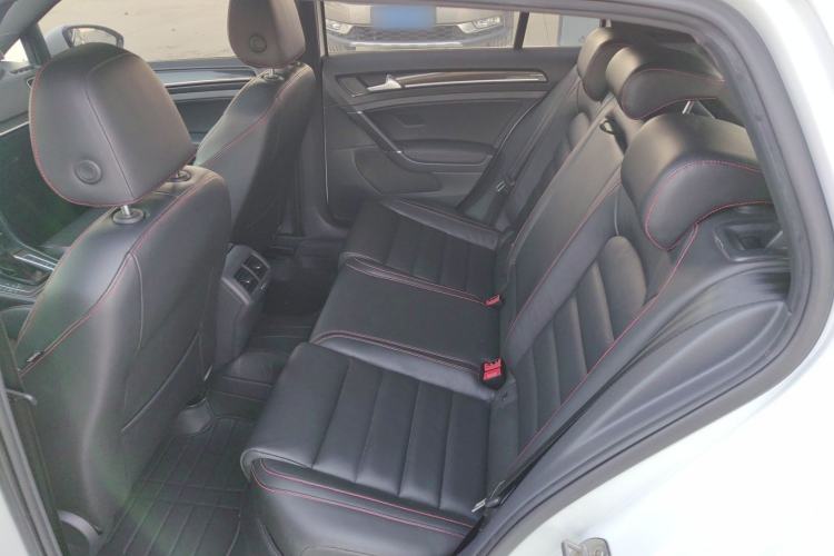 Used Volkswagen Golf GTI 2016 2.0 TSI GTI Interior 1