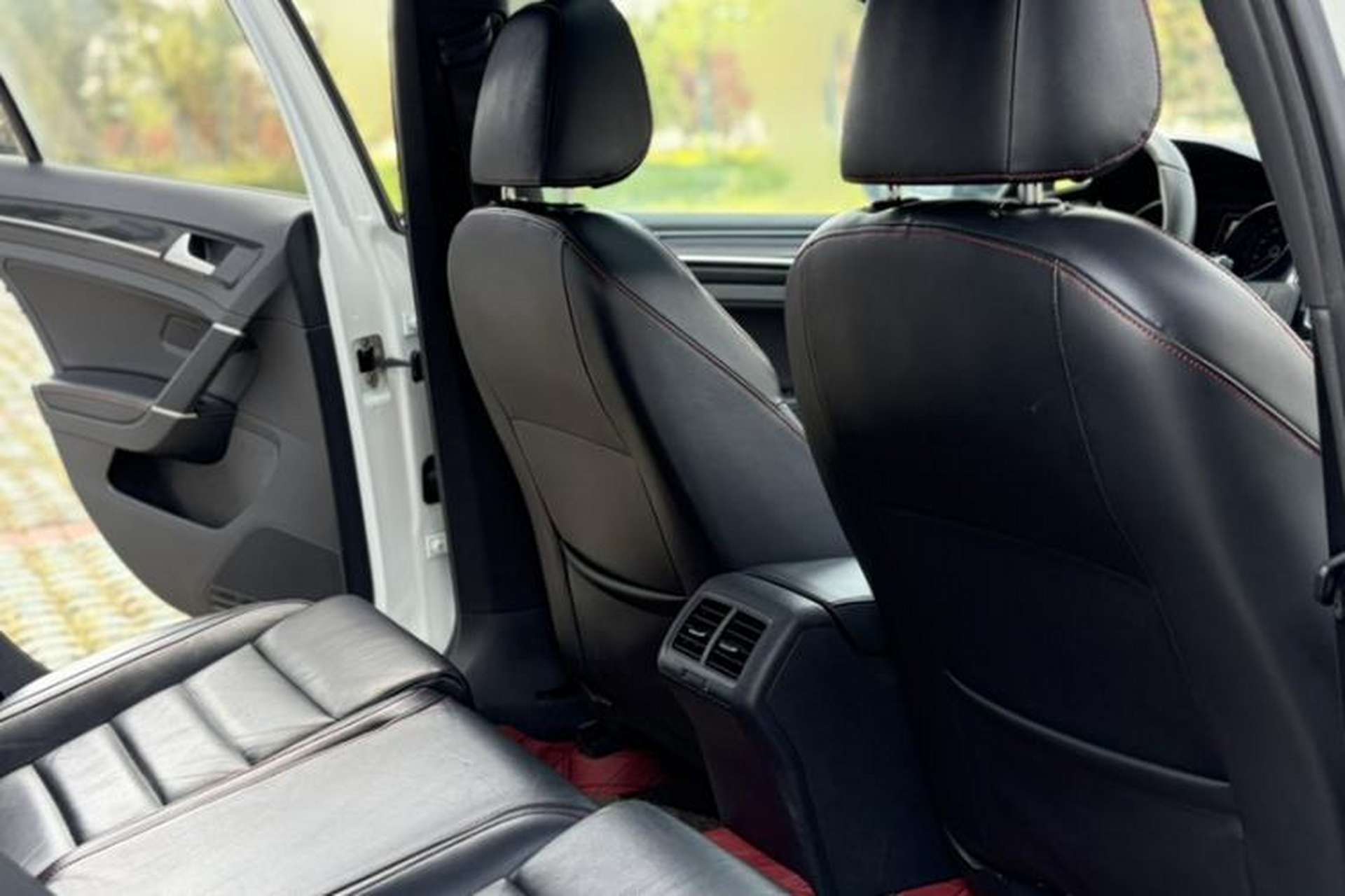 Used Volkswagen Golf GTI 2016 2.0 TSI GTI Interior 12