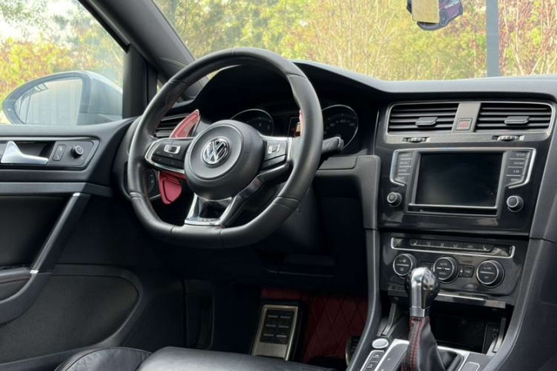 Used Volkswagen Golf GTI 2016 2.0 TSI GTI Interior 14