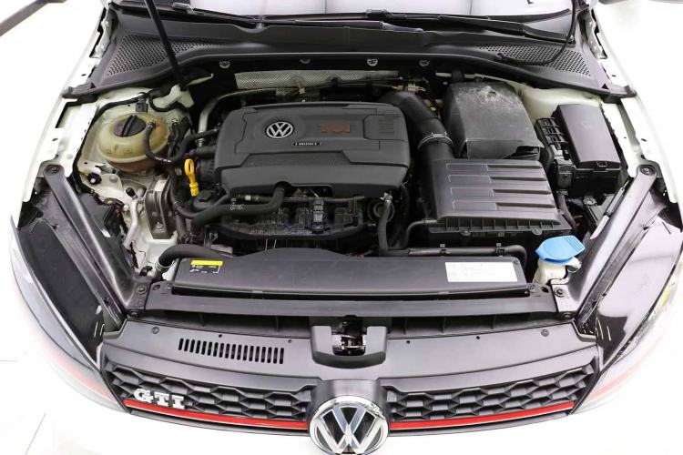 Used Volkswagen Golf GTI 2016 2.0 TSI GTI Interior 5
