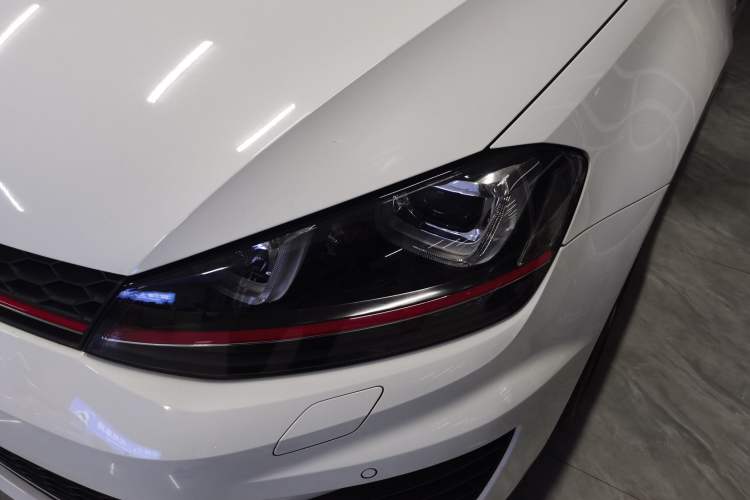 Used Volkswagen Golf GTI 2016 2.0 TSI GTI Left Front Headlight