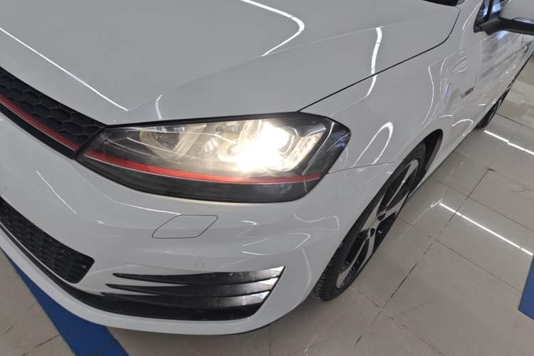 Used Volkswagen Golf GTI 2016 2.0 TSI GTI Left Front Headlight