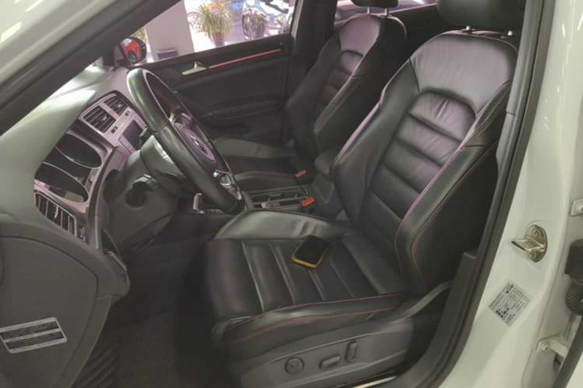 Used Volkswagen Golf GTI 2016 2.0 TSI GTI Left Front Seat