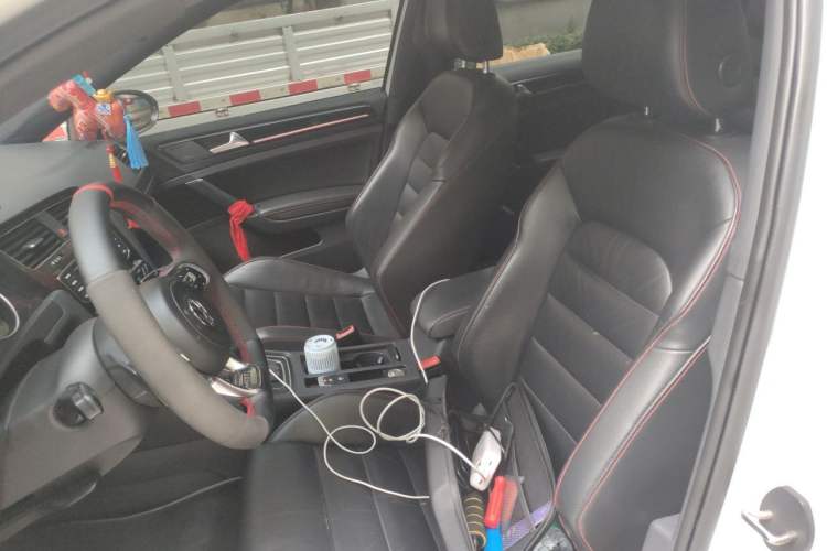 Used Volkswagen Golf GTI 2016 2.0 TSI GTI Left Front Seat