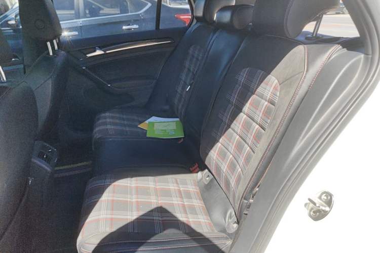 Used Volkswagen Golf GTI 2016 2.0 TSI GTI Left Rear Seat