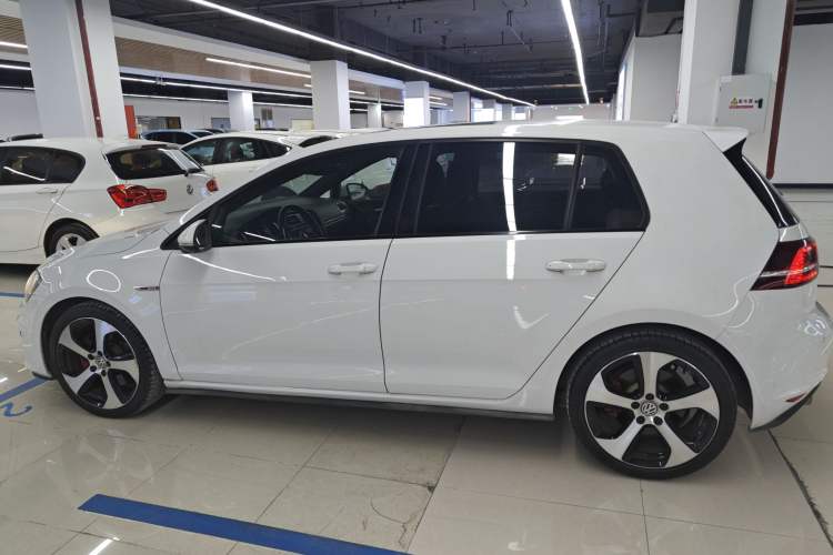 Used Volkswagen Golf GTI 2016 2.0 TSI GTI Left Side