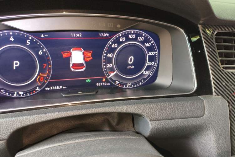 Used Volkswagen Golf GTI 2016 2.0 TSI GTI Odometer Close Up
