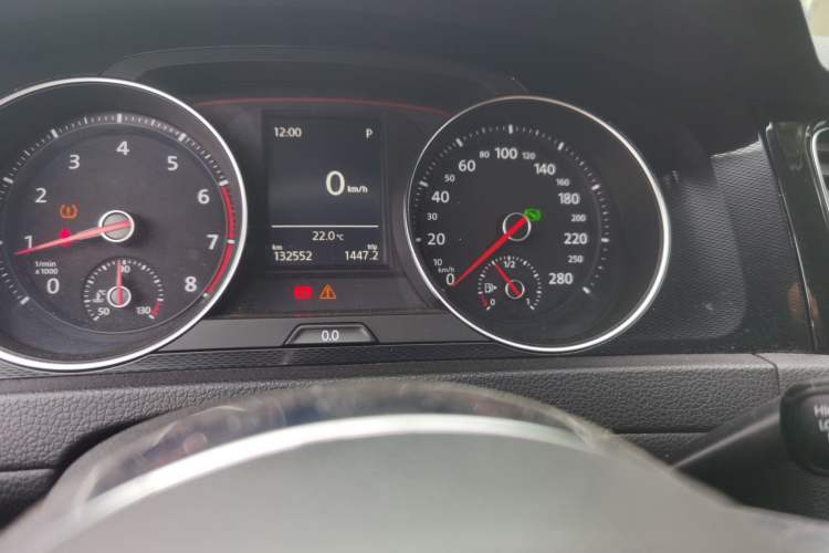 Used Volkswagen Golf GTI 2016 2.0 TSI GTI Odometer Close Up