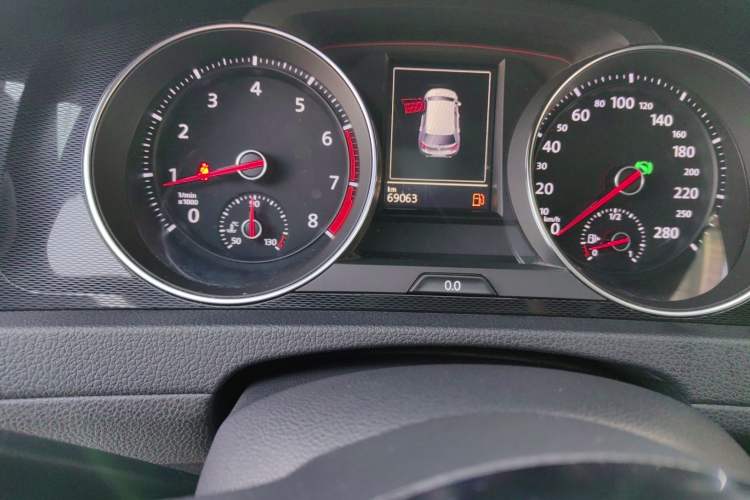 Used Volkswagen Golf GTI 2016 2.0 TSI GTI Odometer Close Up