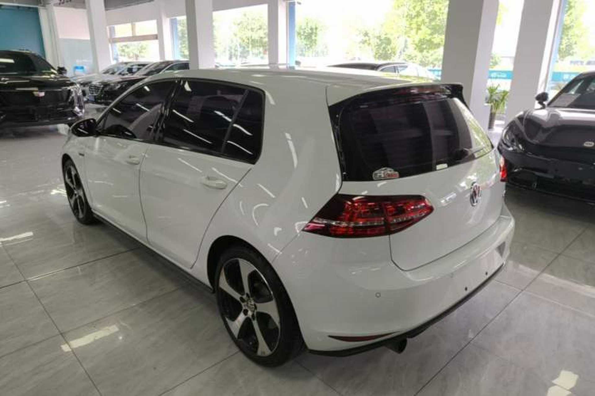 Used Volkswagen Golf GTI 2016 2.0 TSI GTI Rear Left 45 Deg