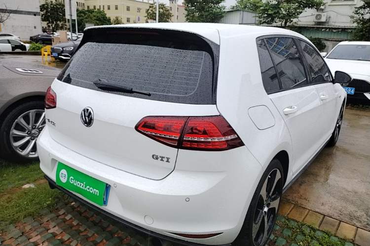 Used Volkswagen Golf GTI 2016 2.0 TSI GTI Rear Right 45 Deg