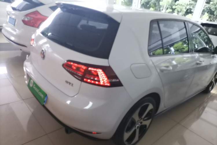 Used Volkswagen Golf GTI 2016 2.0 TSI GTI Rear Right 45 Deg