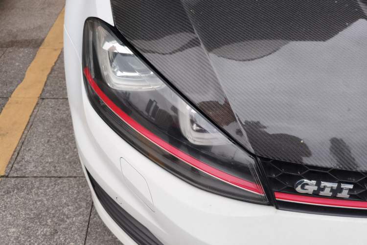 Used Volkswagen Golf GTI 2016 2.0 TSI GTI Right Front Headlight