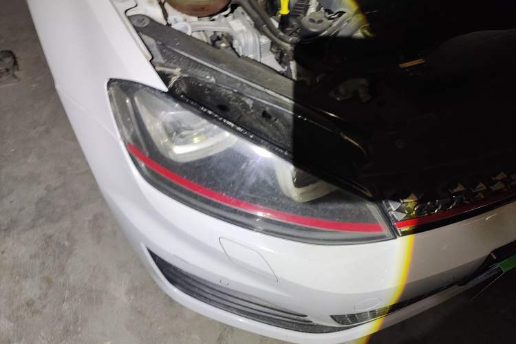 Used Volkswagen Golf GTI 2016 2.0 TSI GTI Right Front Headlight