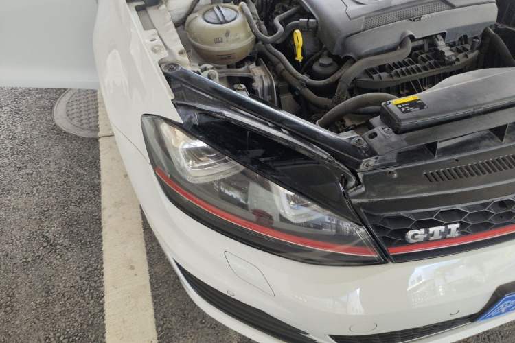 Used Volkswagen Golf GTI 2016 2.0 TSI GTI Right Front Headlight