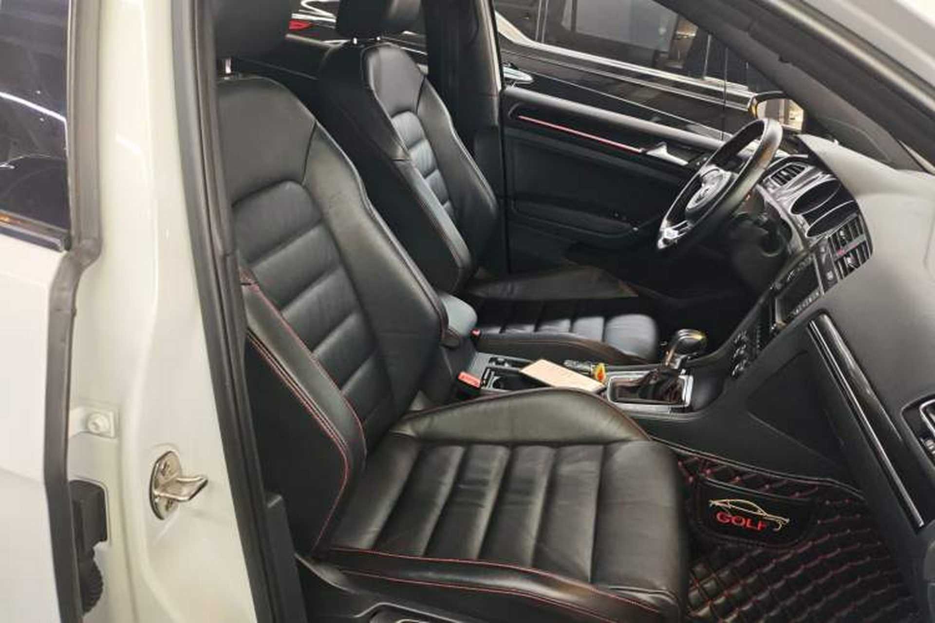 Used Volkswagen Golf GTI 2016 2.0 TSI GTI Right Front Seat