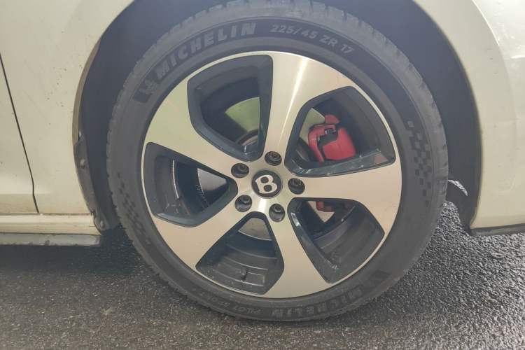 Used Volkswagen Golf GTI 2016 2.0 TSI GTI Right Front Wheel Hub