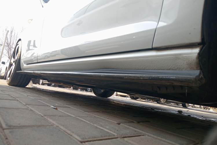 Used Volkswagen Golf GTI 2016 2.0 TSI GTI Right Side Sill