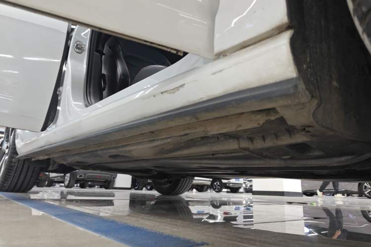 Used Volkswagen Golf GTI 2016 2.0 TSI GTI Right Side Sill