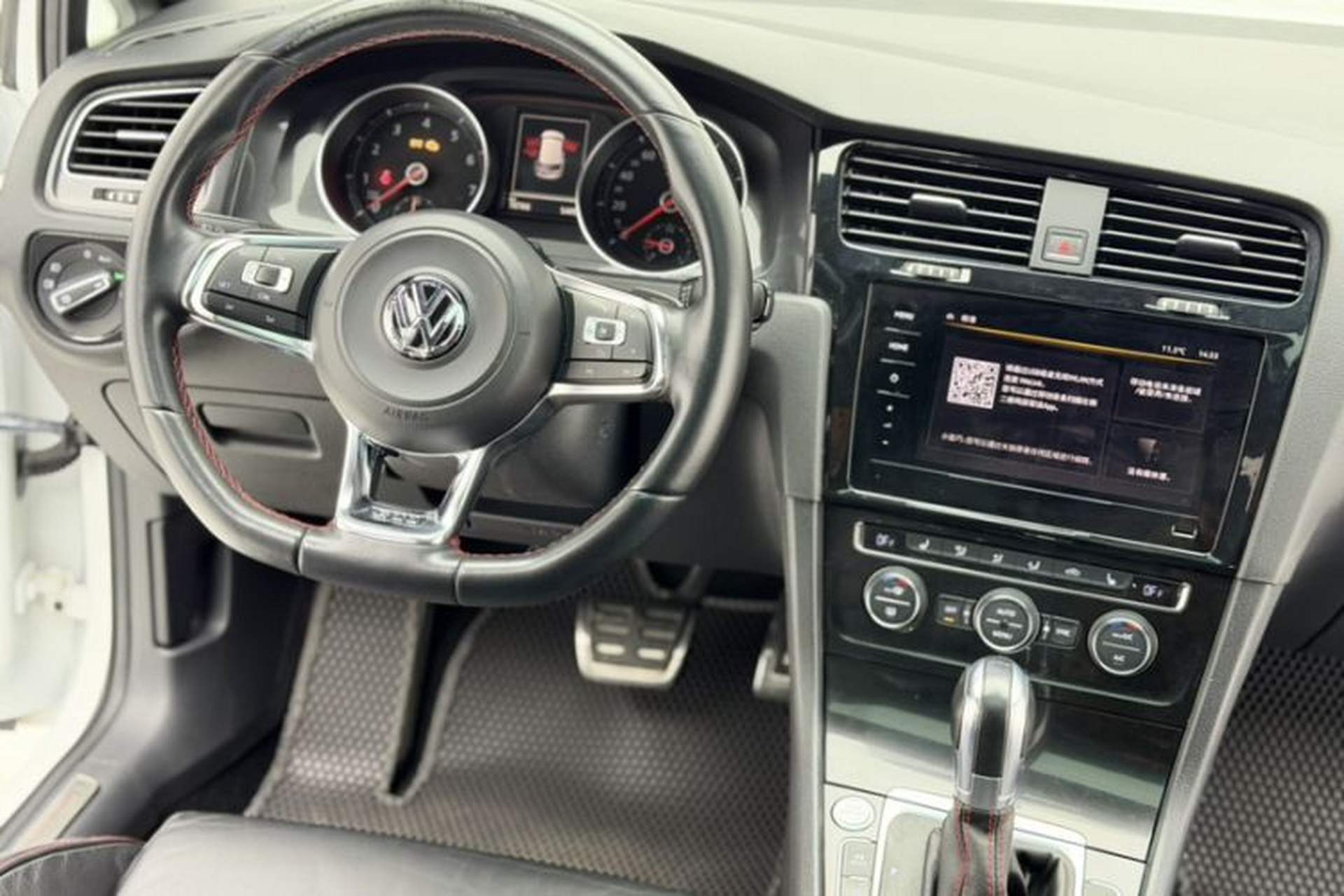 Used Volkswagen Golf GTI 2016 2.0 TSI GTI Steering Wheel