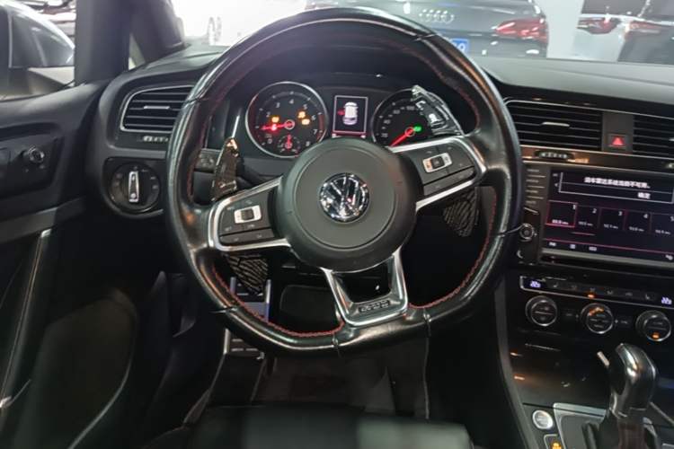 Used Volkswagen Golf GTI 2016 2.0 TSI GTI Steering Wheel