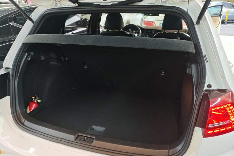 Used Volkswagen Golf GTI 2016 2.0 TSI GTI Trunk