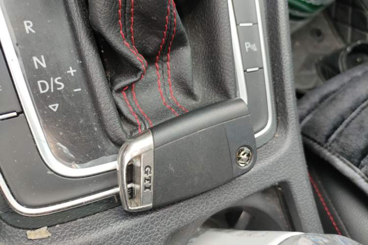 Used Volkswagen Golf GTI 2016 2.0 TSI GTI Vehicle Key