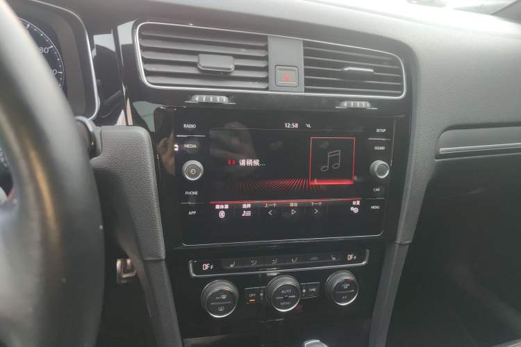 Used Volkswagen Golf GTI 2018 2.0 TSI GTI Audio And AC Panel