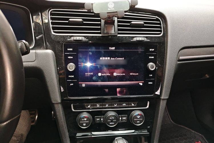 Used Volkswagen Golf GTI 2018 2.0 TSI GTI Audio And AC Panel