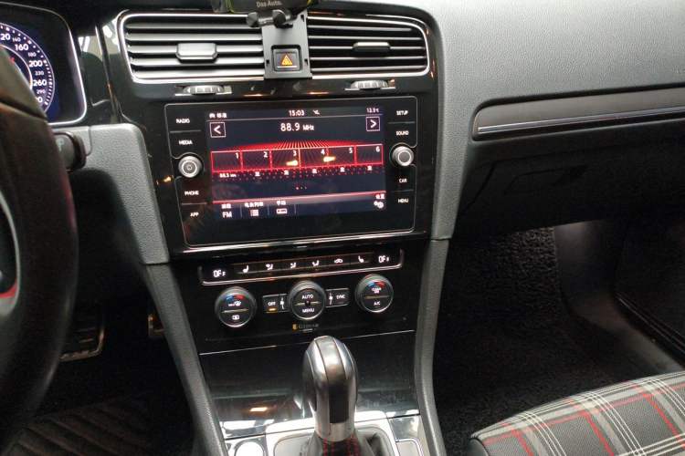 Used Volkswagen Golf GTI 2018 2.0 TSI GTI Audio And AC Panel
