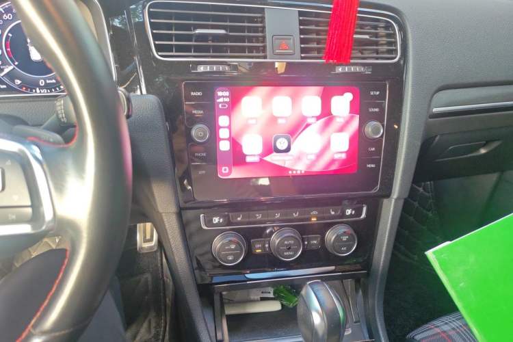 Used Volkswagen Golf GTI 2018 2.0 TSI GTI Audio And AC Panel