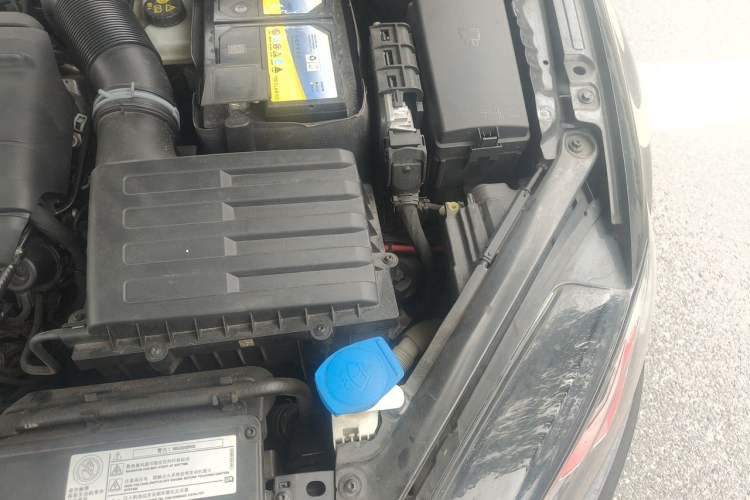 Used Volkswagen Golf GTI 2018 2.0 TSI GTI Engine Bay Left