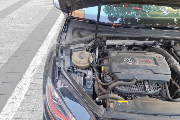 Used Volkswagen Golf GTI 2018 2.0 TSI GTI Engine Bay Right