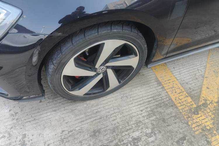 Used Volkswagen Golf GTI 2018 2.0 TSI GTI Exterior 1