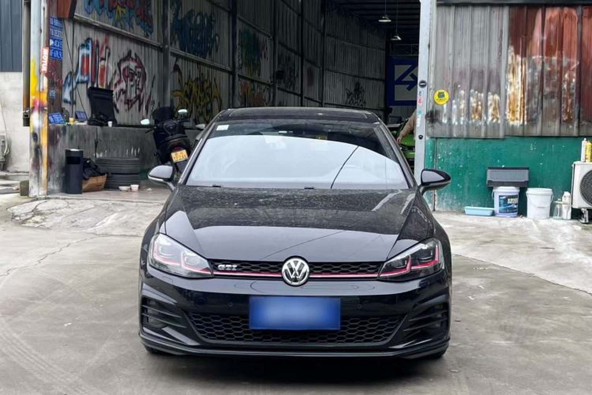 Used Volkswagen Golf GTI 2018 2.0 TSI GTI Exterior 2