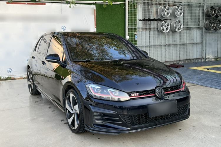 Used Volkswagen Golf GTI 2018 2.0 TSI GTI Exterior 2