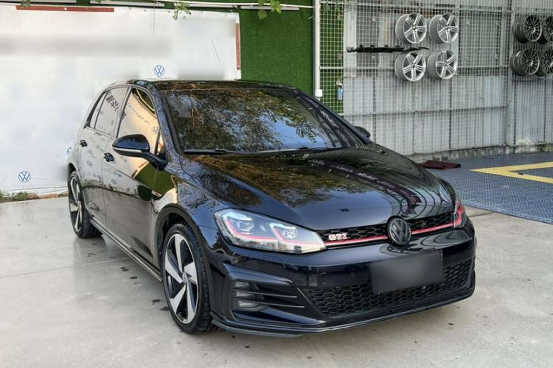 Used Volkswagen Golf GTI 2018 2.0 TSI GTI Exterior 2