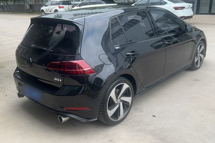 Used Volkswagen Golf GTI 2018 2.0 TSI GTI Exterior 4