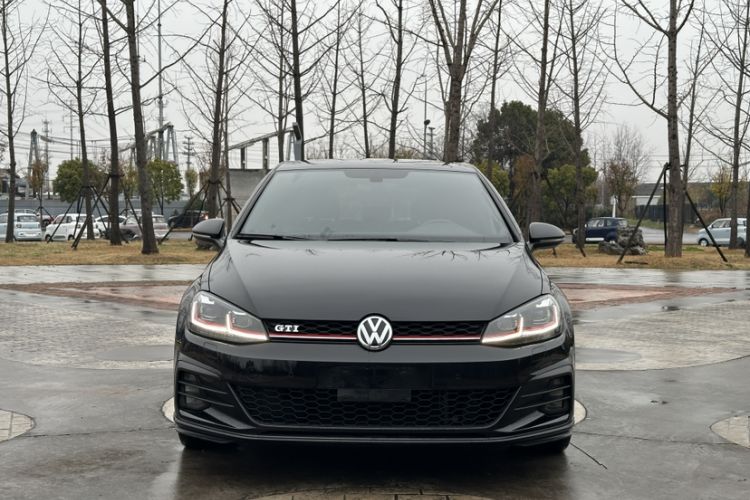 Used Volkswagen Golf GTI 2018 2.0 TSI GTI Exterior 5