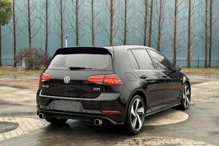 Used Volkswagen Golf GTI 2018 2.0 TSI GTI Exterior 7