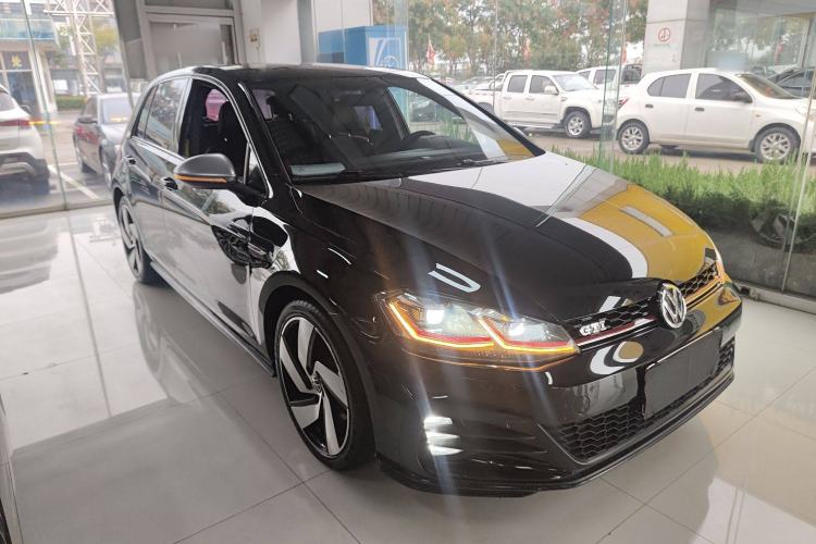 Used Volkswagen Golf GTI 2018 2.0 TSI GTI Front Right 45 Deg